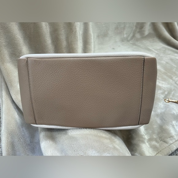 Coach Pennie Shoulder Bag. New w/o tags - Picture 5 of 14